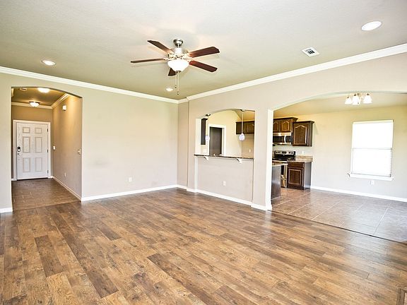 4th image of 3057 N Azure Ave