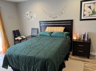216 Matthews Dr #3-2, Newark, NJ 07103