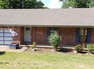 4220 Sam Peck Rd, Little Rock, AR 72223