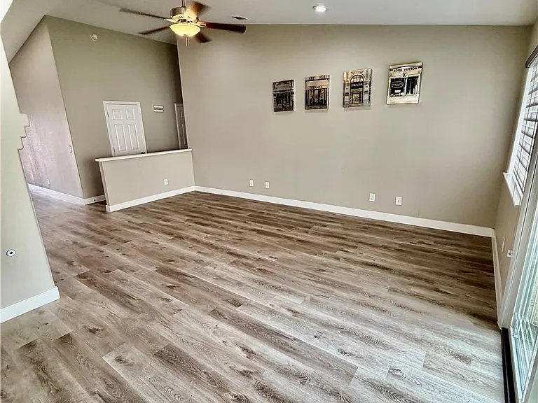 3121 Siena Cir — Photo 14