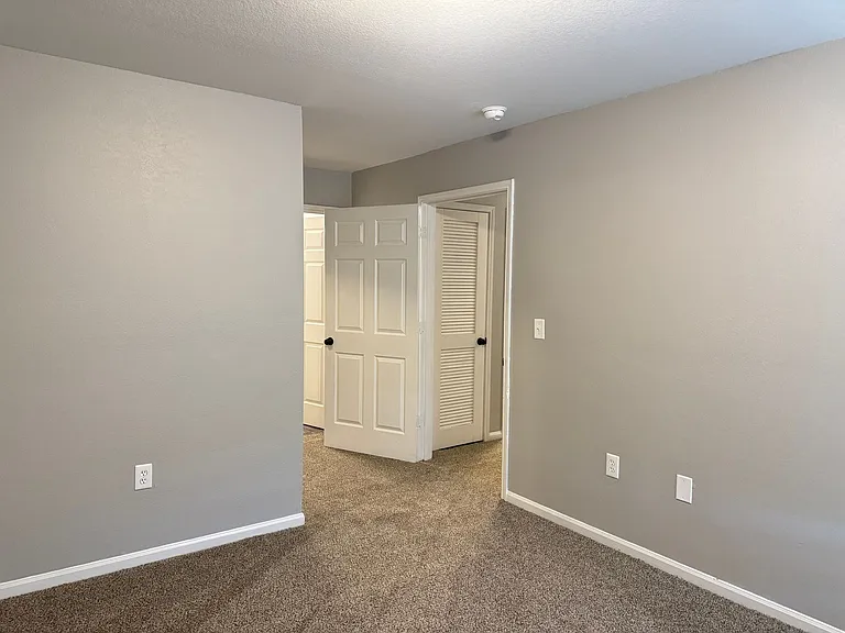 2113 Ringgold Ct #302 — Photo 6