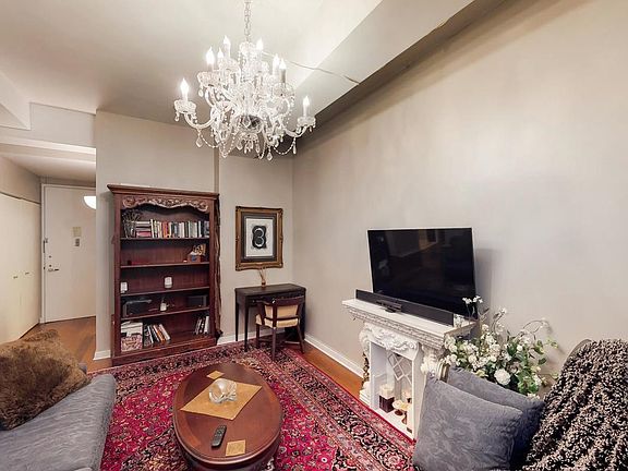2nd image of 88 Greenwich St APT 417