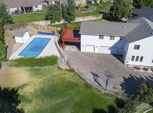 5207 W 16th Ct, Kennewick, WA 99338