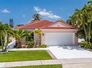 1061 NW 191st Ave, Pembroke Pines, FL 33029