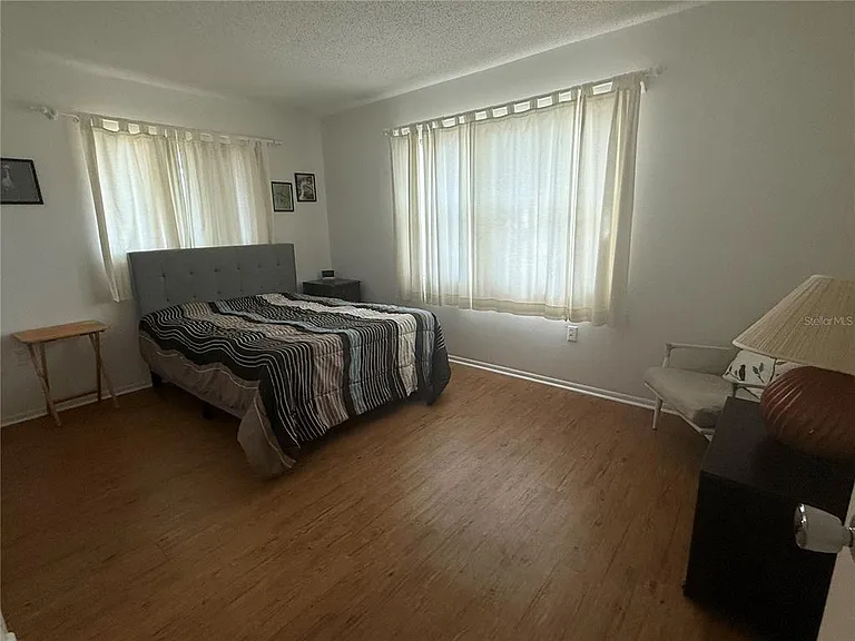 819 S Gondola Dr — Photo 32