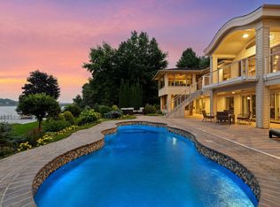 17870 Breezy Point Rd, Wayzata, MN 55391