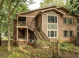 2119 Greenwood Pl SW, Huntsville, AL 35802