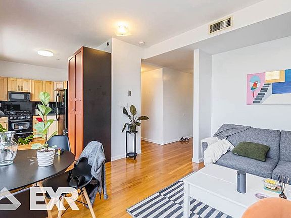 3rd image of 324 Grand Ave #4J