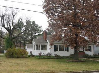 804 Maple Dr, Springdale, AR 72764