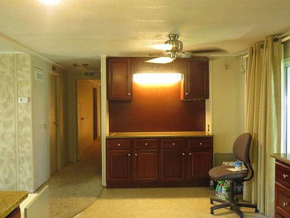 5th image of 815 Dogwood Dr
