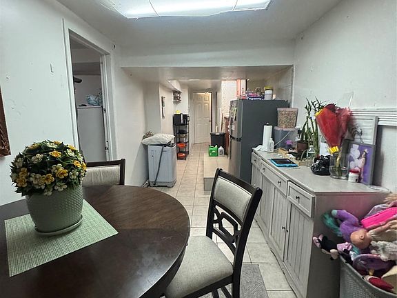 5th image of 1800 Palisade Place
