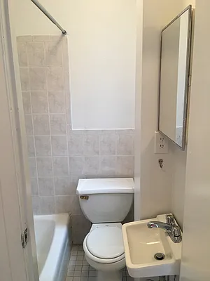 Rented by Keith Stuart Sprague Inc | media 26