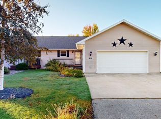 227 Westview Dr S, Rockwell, IA 50469