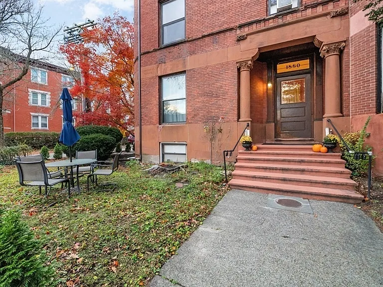 1880 Beacon St #6 — Photo 14