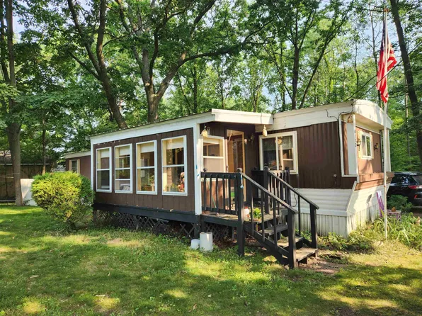 4172 Betty Lee Blvd, Gladwin, MI 48624
