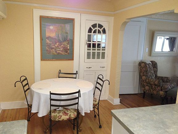 5th image of 609 W 1st St #240