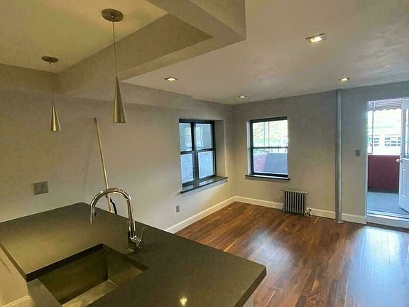 4th image of 2327 1st Ave #1DD