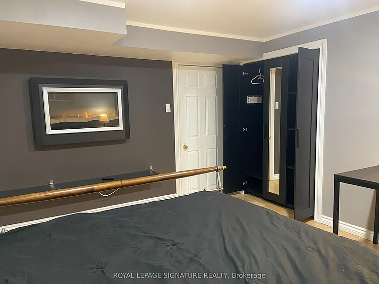72 Whitehorn Cres #B-5 — Photo 2
