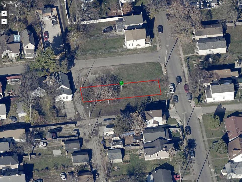 2nd image of 233 S Oakley Ave
