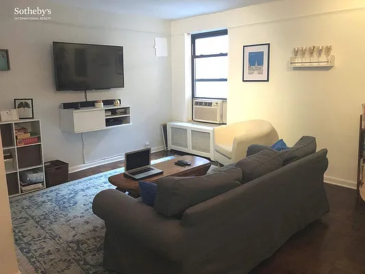 Rented by Sotheby's International Realty | media 2