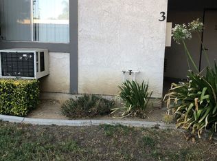 811 E Menlo Ave APT 03, Hemet, CA 92543