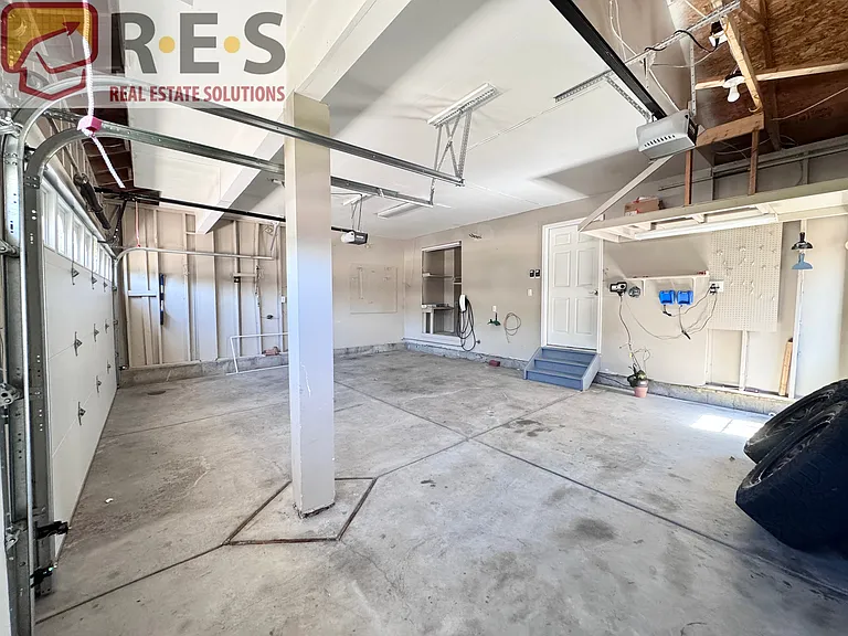 10242 Jill Ave — Photo 10