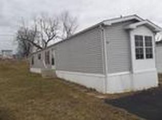 79 Cambridge Dr, Charles Town, WV 25414