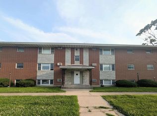390 W Walnut St, Kankakee, IL 60901
