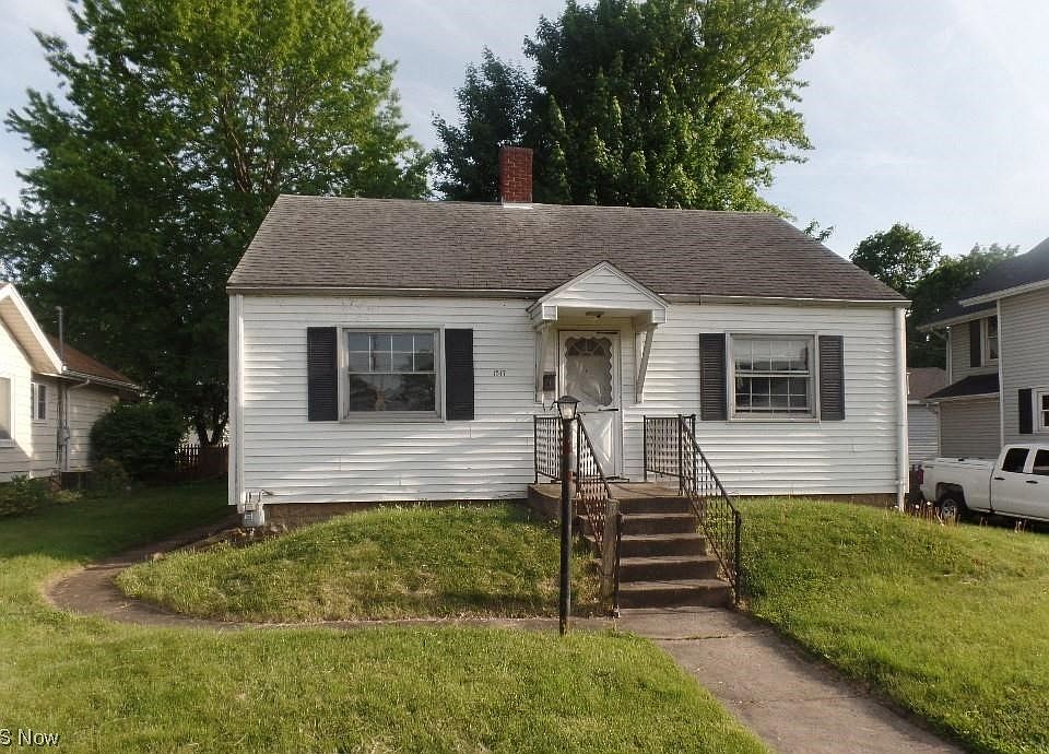 1517 Adams St, Coshocton, OH 43812 MLS 4459900 Zillow