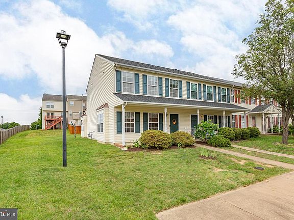 3rd image of 4545 Leighann Ln