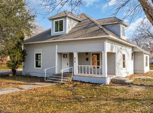 614 S Grand Ave, Gainesville, TX 76240