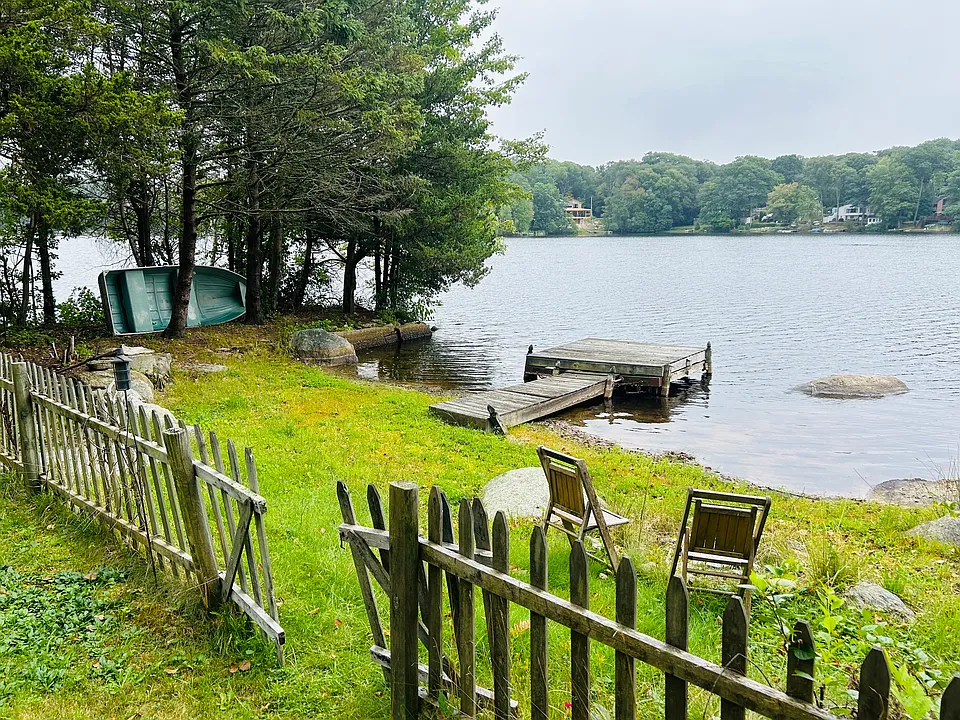 88 Lake Washington Dr