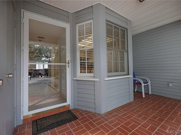3rd image of 656 W Wild Pine Cir