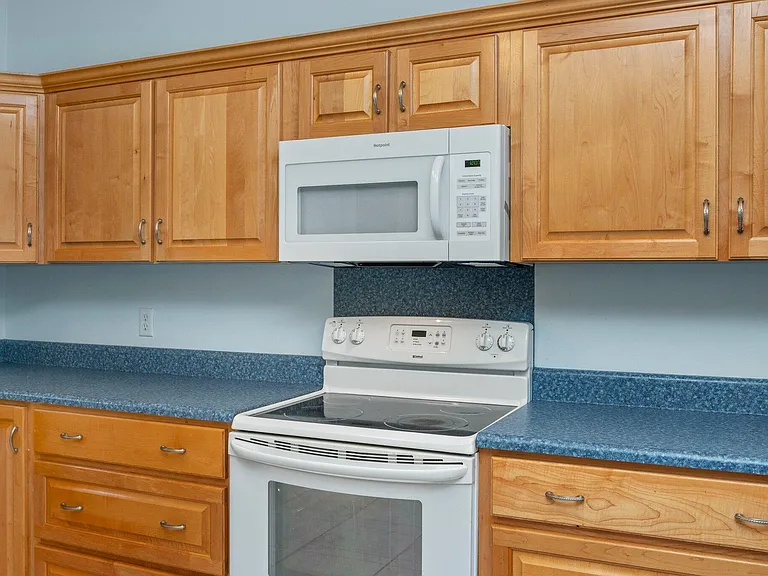 322 Crescent Dr — Photo 13