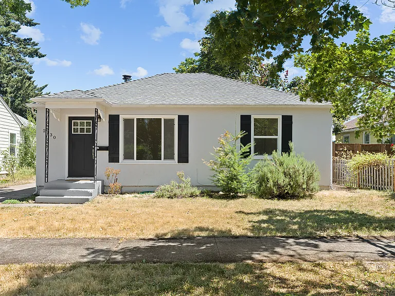 2130 Berry St SE — Photo 1