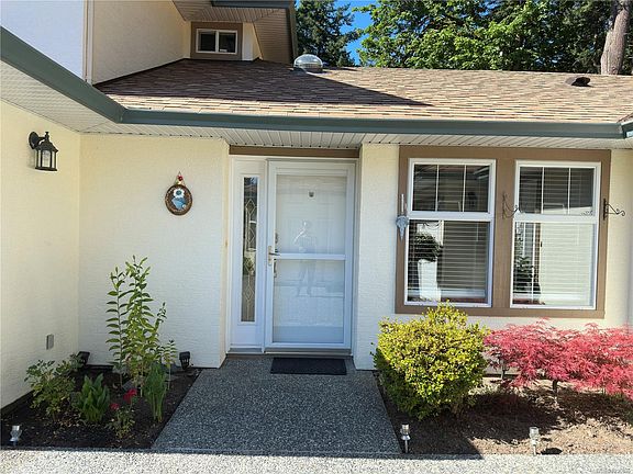 2nd image of 2121 Tzouhalem Rd #21