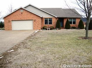 202 S 5th Ave, Haubstadt, IN 47639