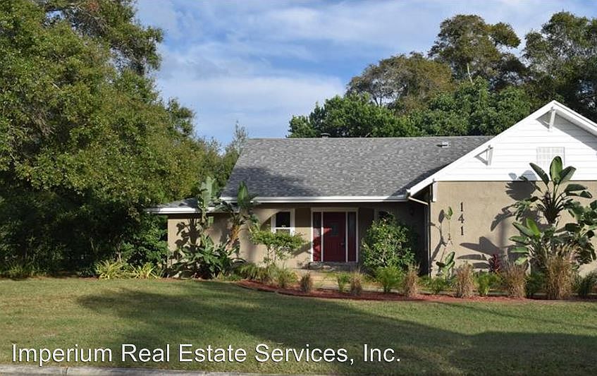 1st image of 141 N Lake Dr