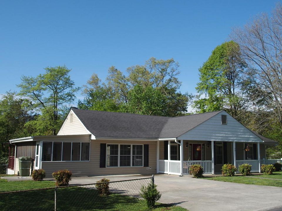 1st image of 60 Upland Dr