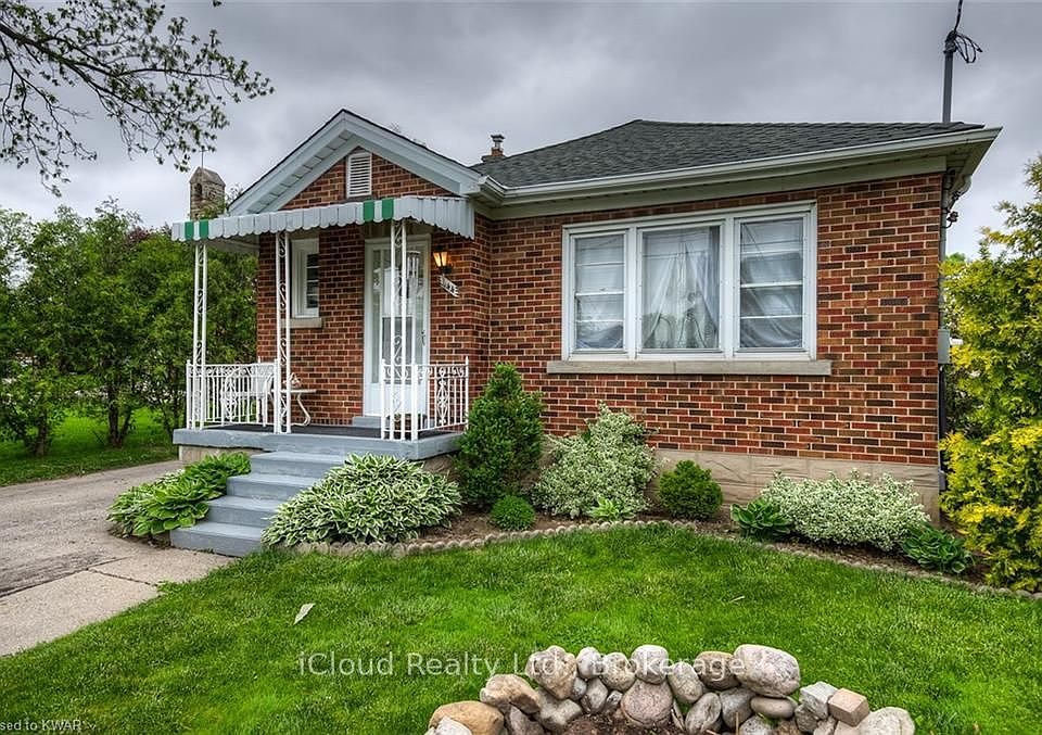 1st image of 444 Stirling Ave S