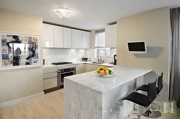 Rented by Halstead Real Estate | media 26