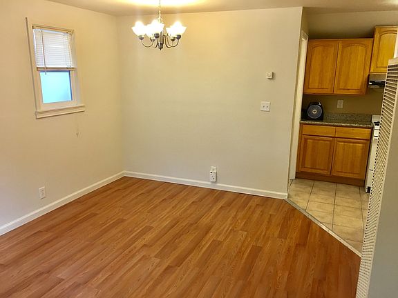 4th image of 1364 Fremont St