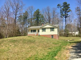 325 W Daffodil Rd, Ruckersville, VA 22968