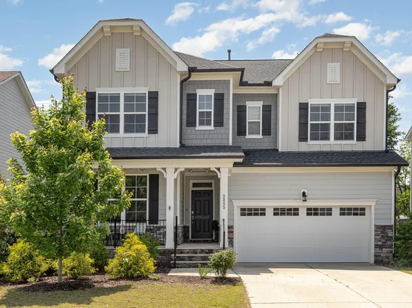 2885 Farmhouse Dr, Apex, NC 27502