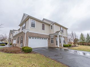 2641 Williamsburg Dr, Algonquin, IL 60102