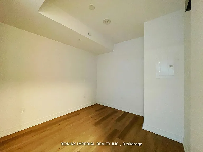 1 Jarvis St #904 — Photo 11