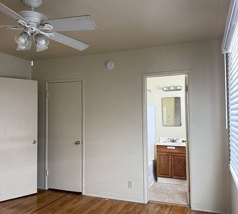 5th image of 800 Mira Mar Ave APT 4