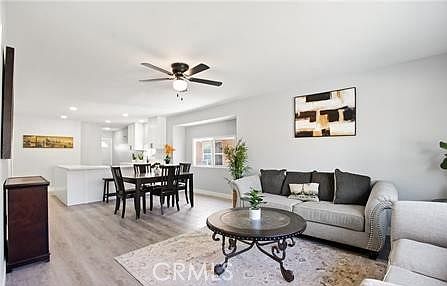 4th image of 1646 E 41st Pl