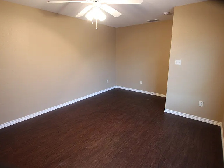 19391 King Ranch Dr — Photo 24
