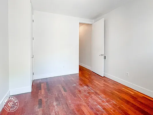 Rented by MySpaceNYC | media 15